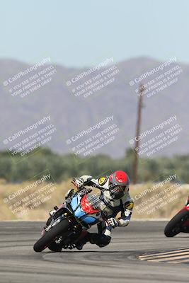 media/Oct-13-2025-Moto Forza (Mon) [[a66d839500]]/3-B Group/Session 3 (Turn 16)/